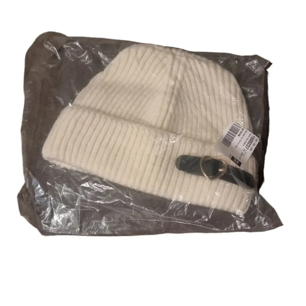 NWT Dolls Kill Cream Ribbed Buckle Beanie - Edgy Winter Skull Cap